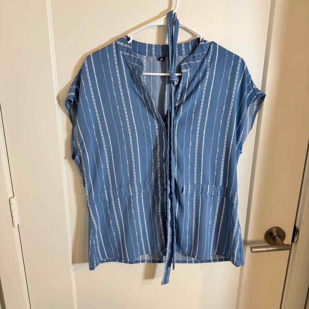 CICI Blue White Stripe Tie Neck Collar Button‎ Down Blouse Shirt Women's Medium
